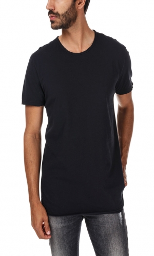 xx_o_camiseta-baasica-antic-preta-1cl1qmdj01dhp1j158gh16v71k9ca.jpg