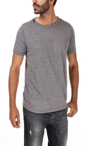 xx_o_camiseta-baasica-boss-mescla-1cl1v37t4rvl94c1cuk19rf1h8kc.jpg